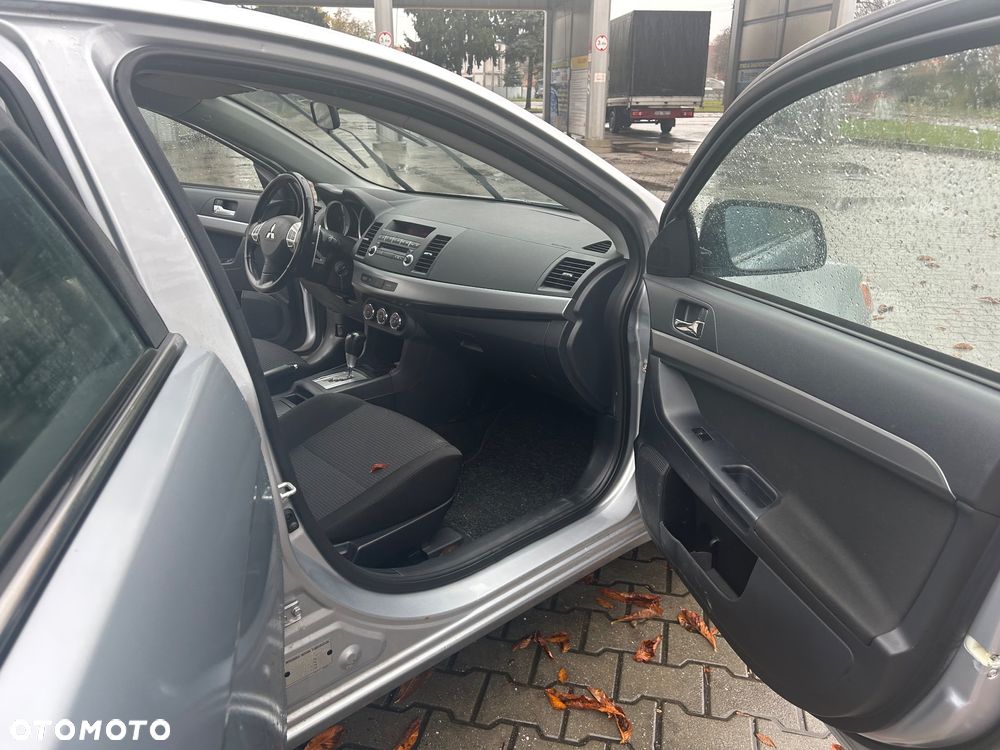 Mitsubishi Lancer 1.8 Intense CVT - 12