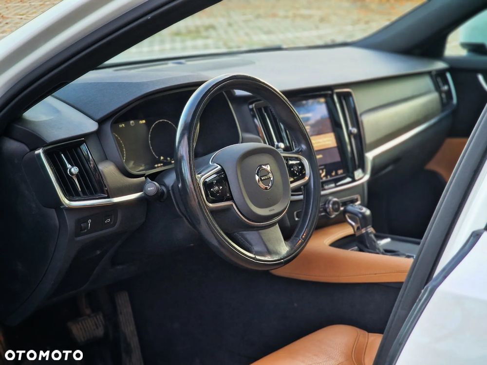 Volvo V90 T5 Momentum - 14