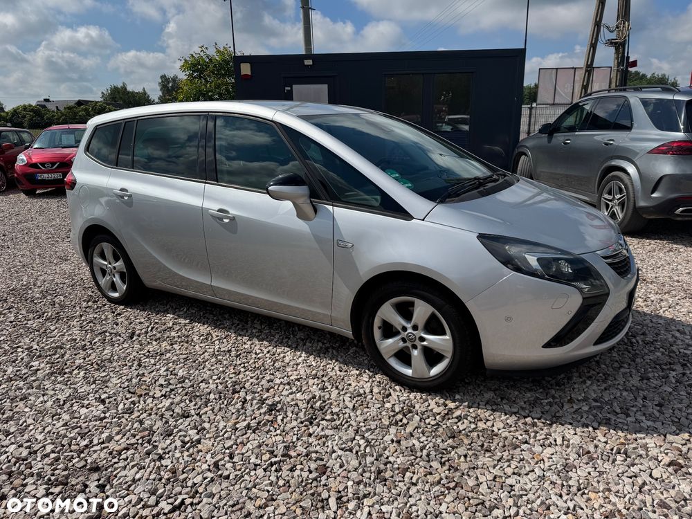 Opel Zafira - 2