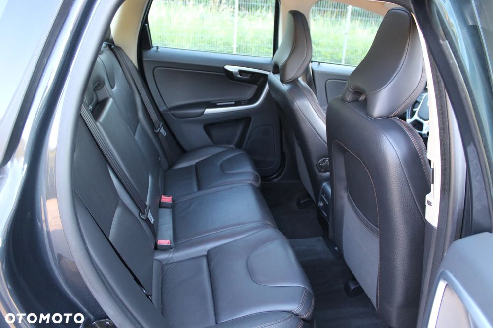 Volvo XC 60 D4 Edition Pro - 27
