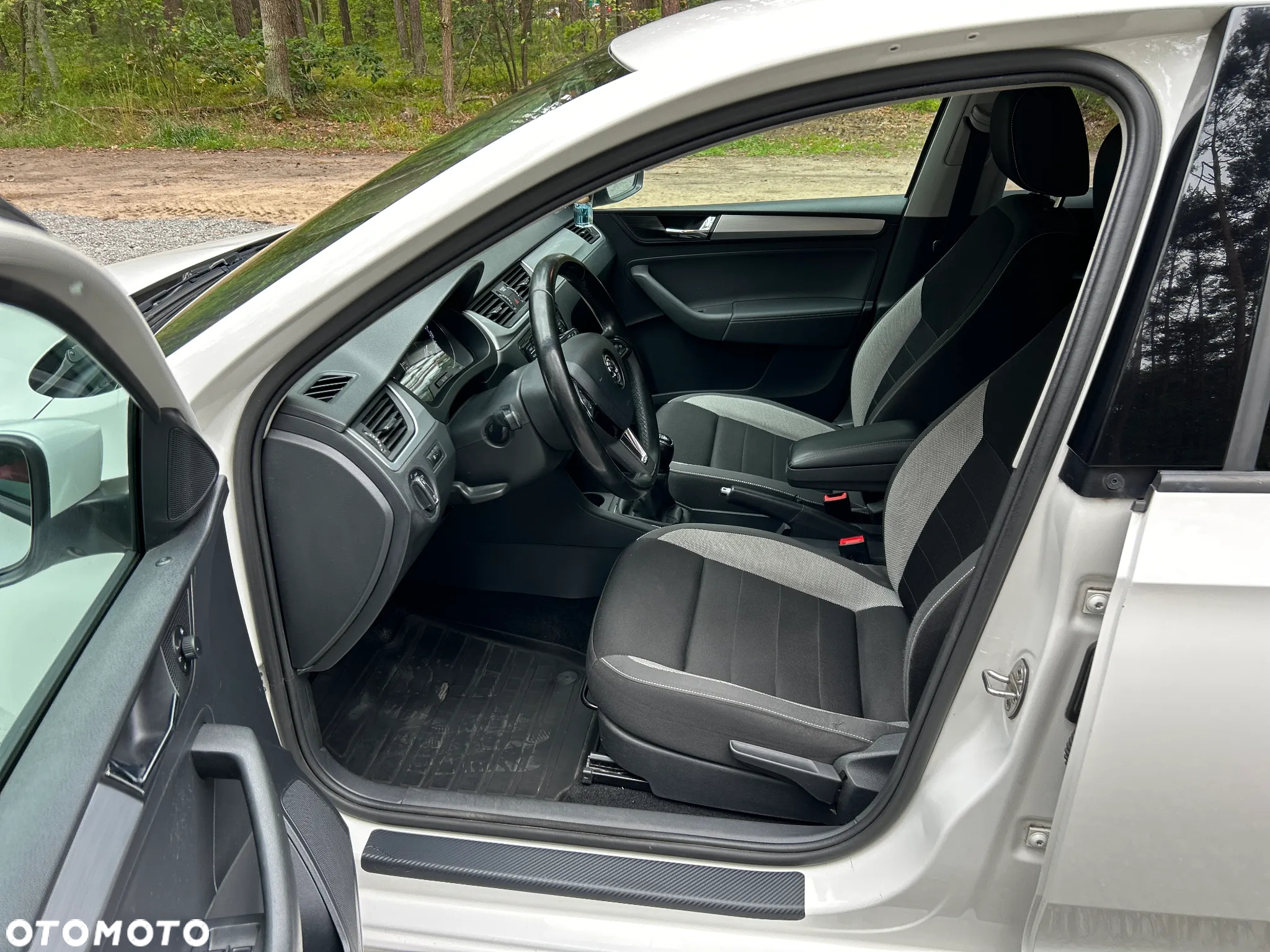 Skoda RAPID - 10