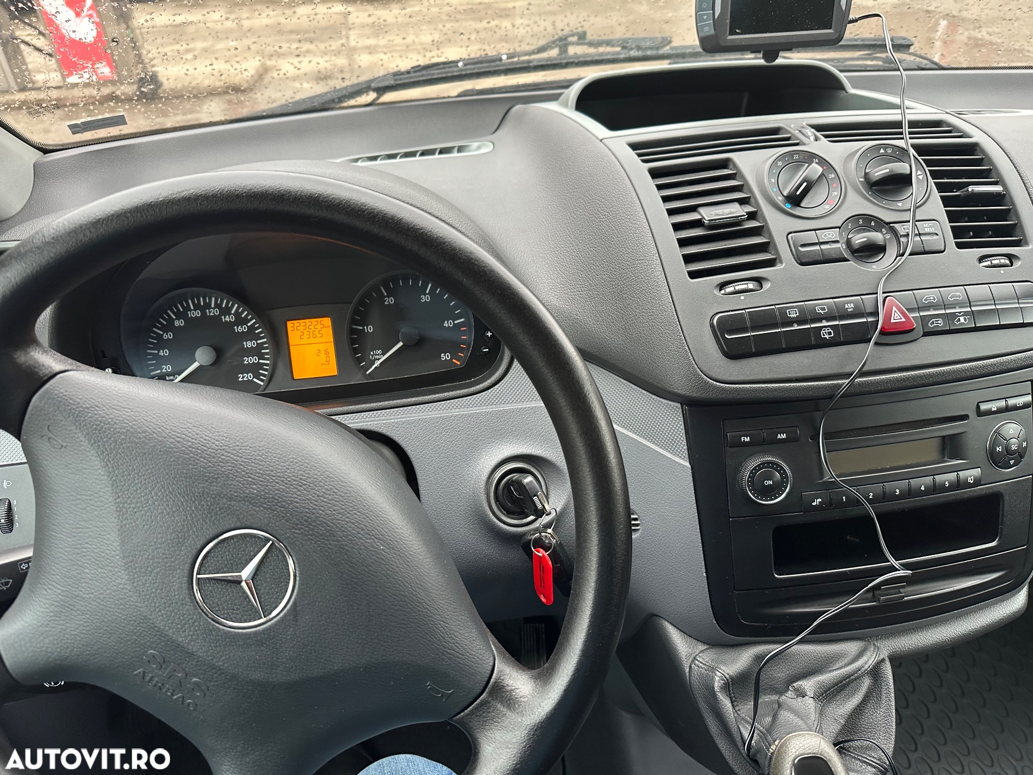 Mercedes-Benz Vito 113 CDI Extralang Mixto - 9