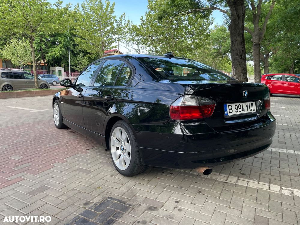 BMW Seria 3 318i - 9