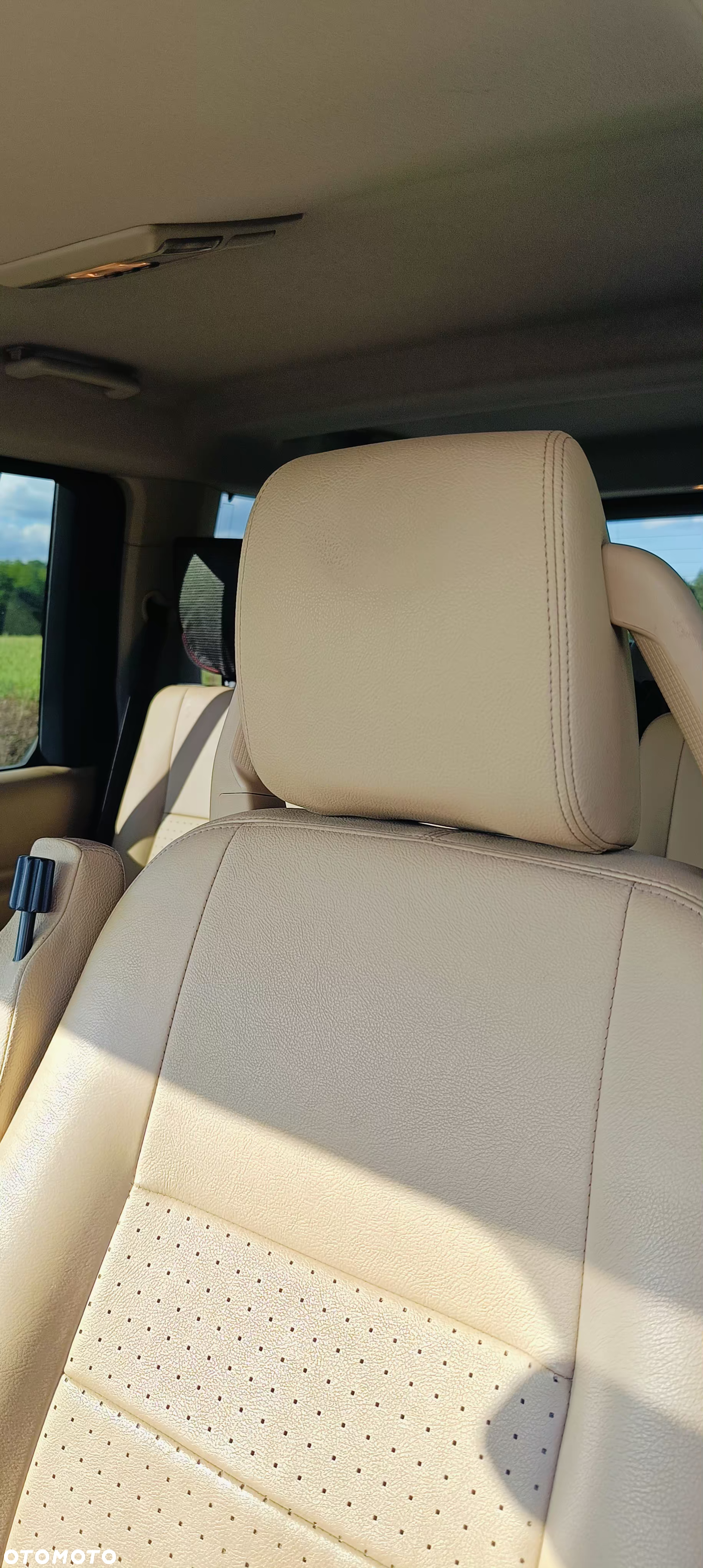 Land Rover Discovery - 17