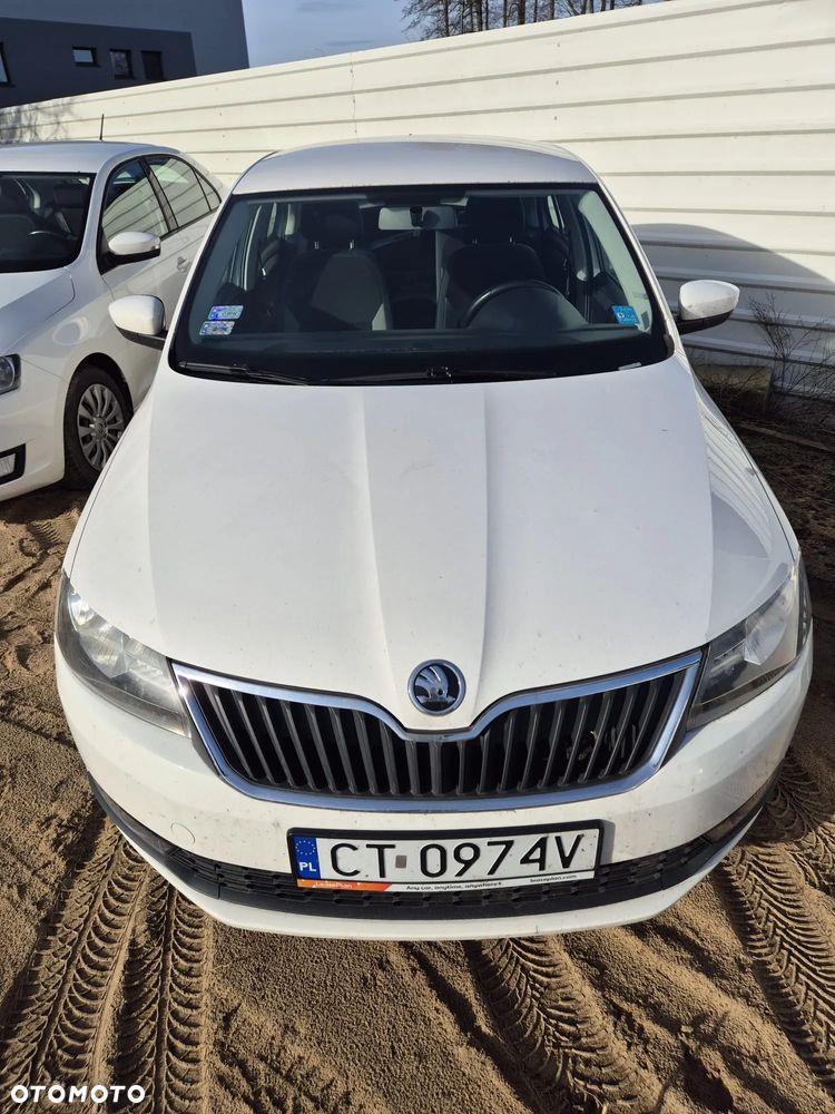 Skoda RAPID - 23