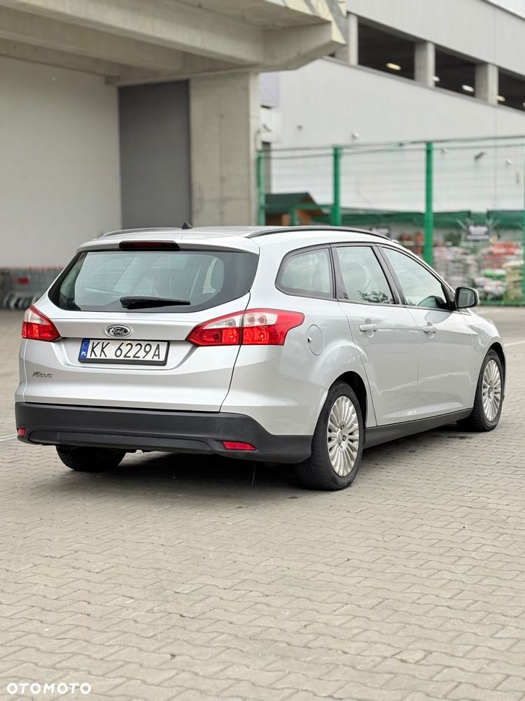 Ford Focus 1.6 TDCi Edition - 6