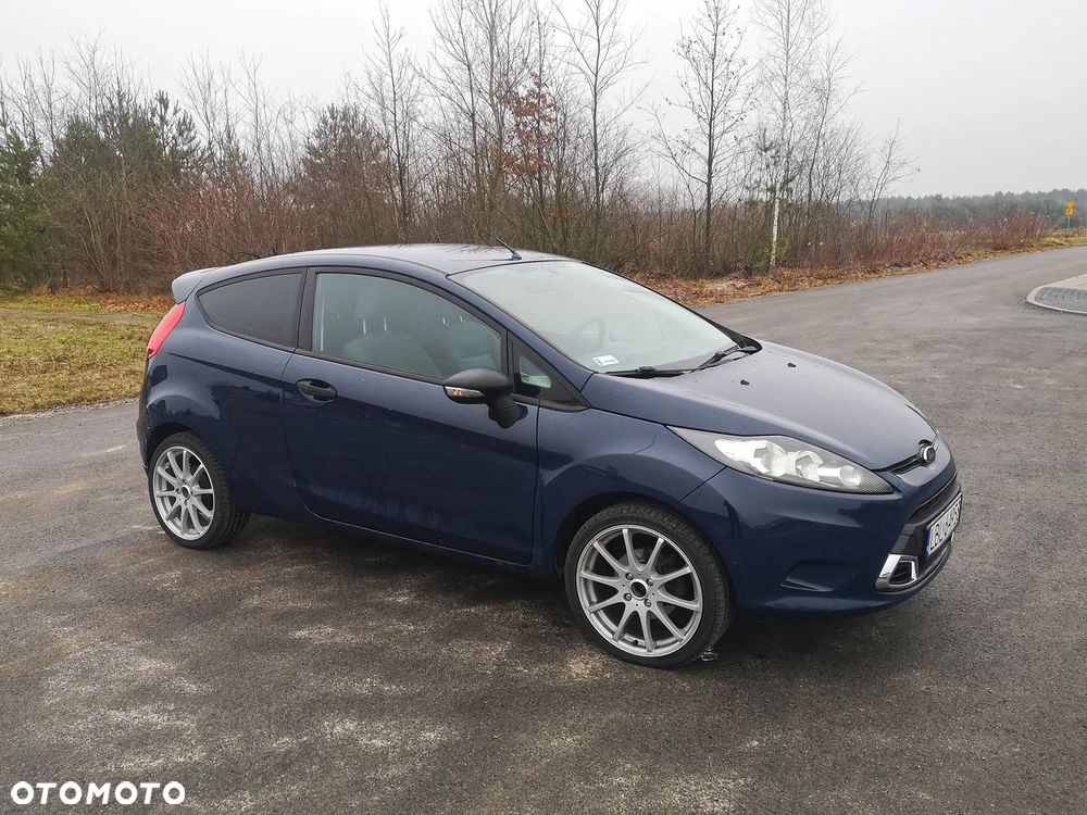 Ford Fiesta 1.25 Ambiente - 2