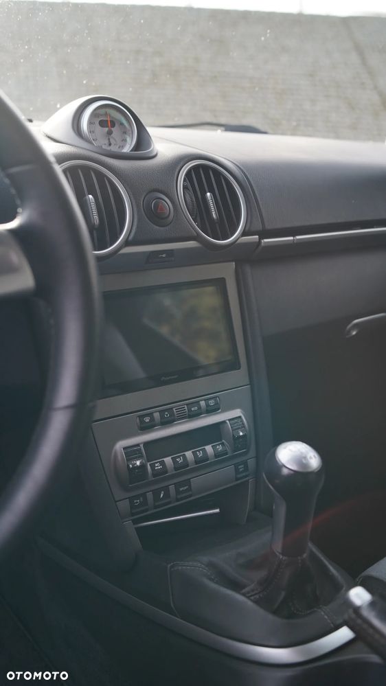 Porsche 718 Cayman - 35