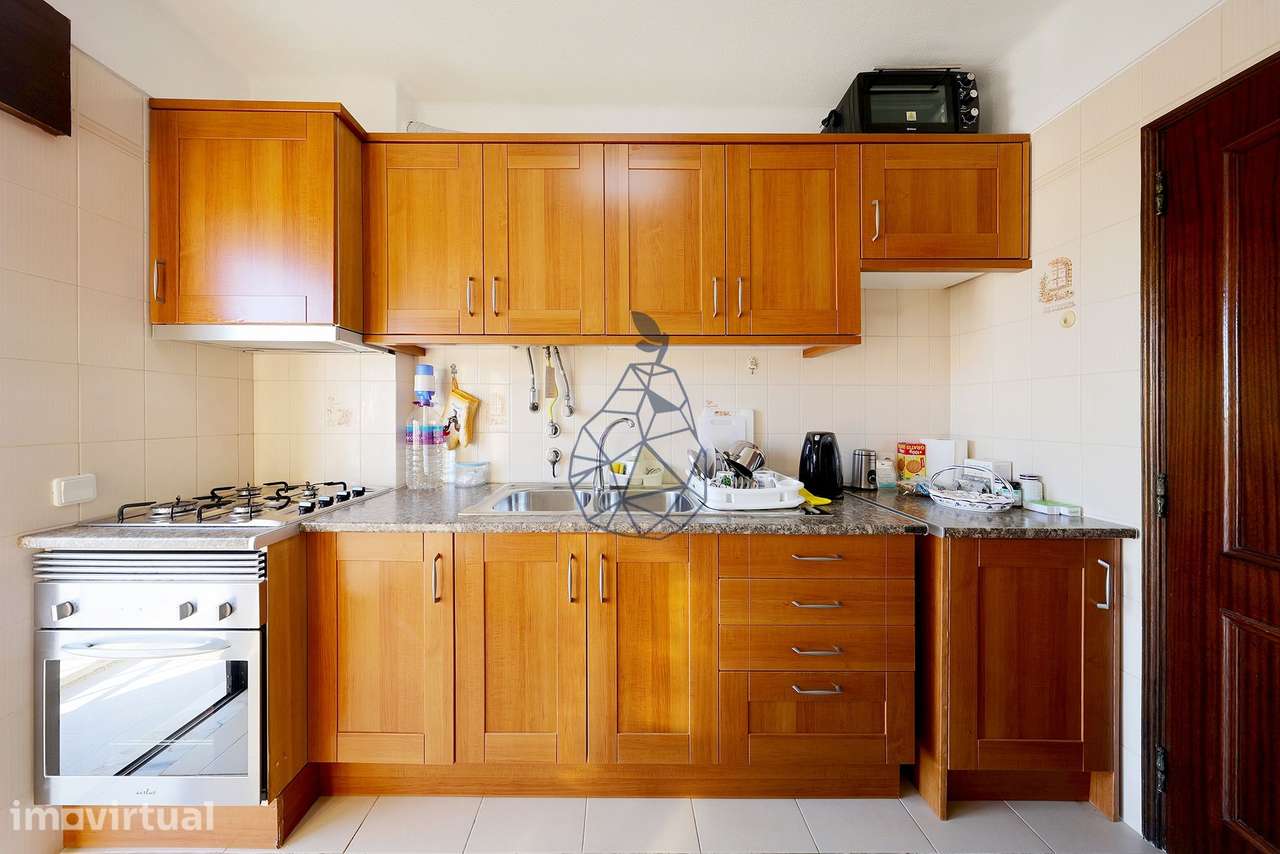 Apartamento T2 virado a Sul , com Garagem na Vila Rosa - Portimão - Grande imagem: 3/51