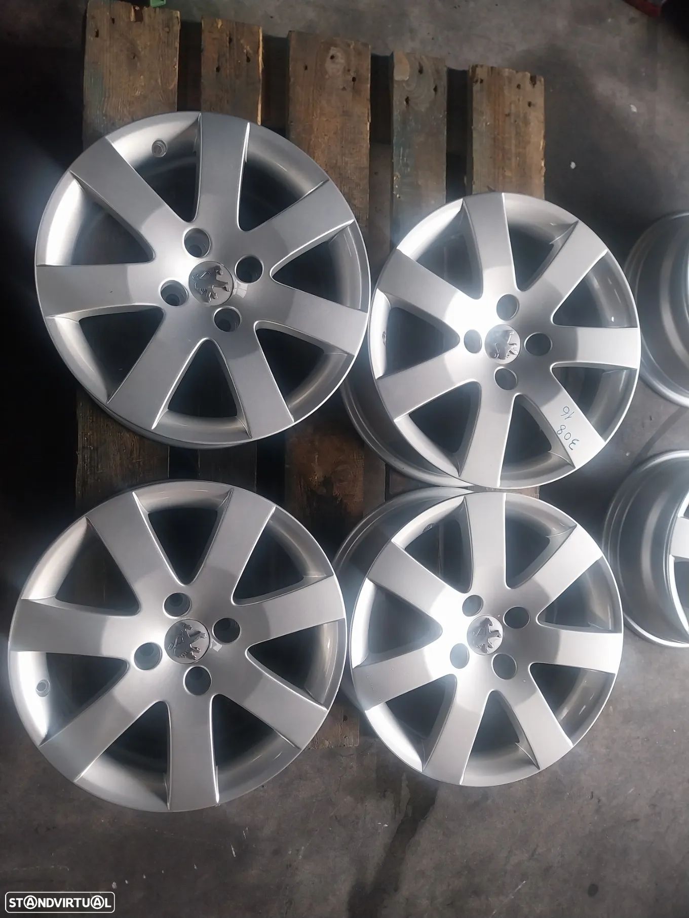 Jantes Peugeot 308 16" Ref: 9680729880 - 1