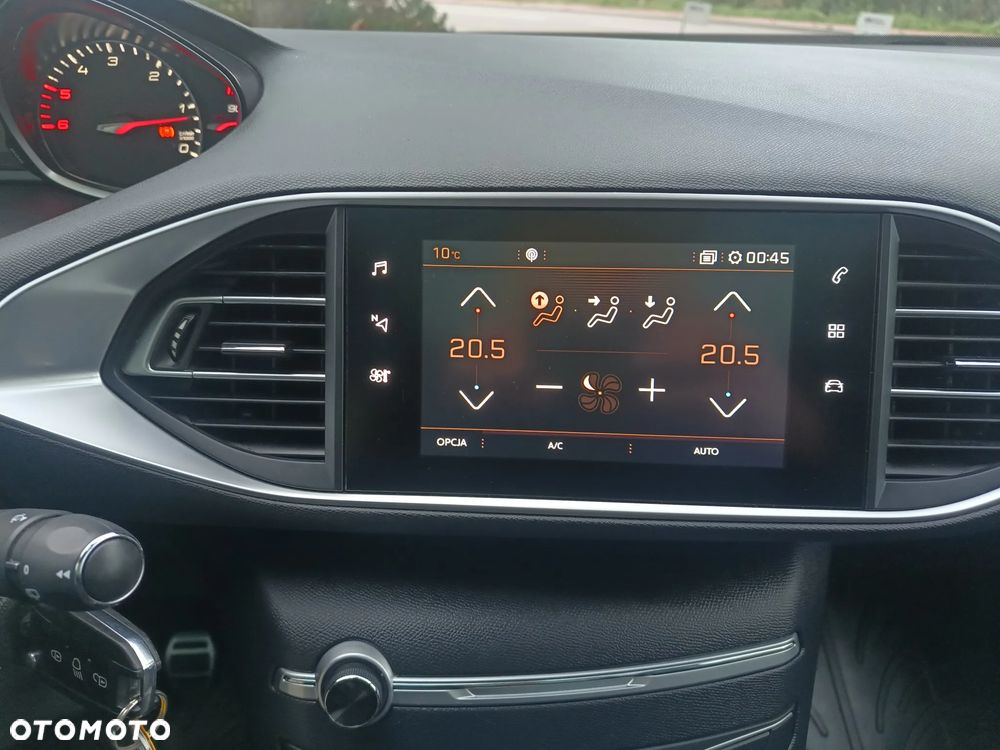 Peugeot 308 BlueHDi 130 Allure - 12