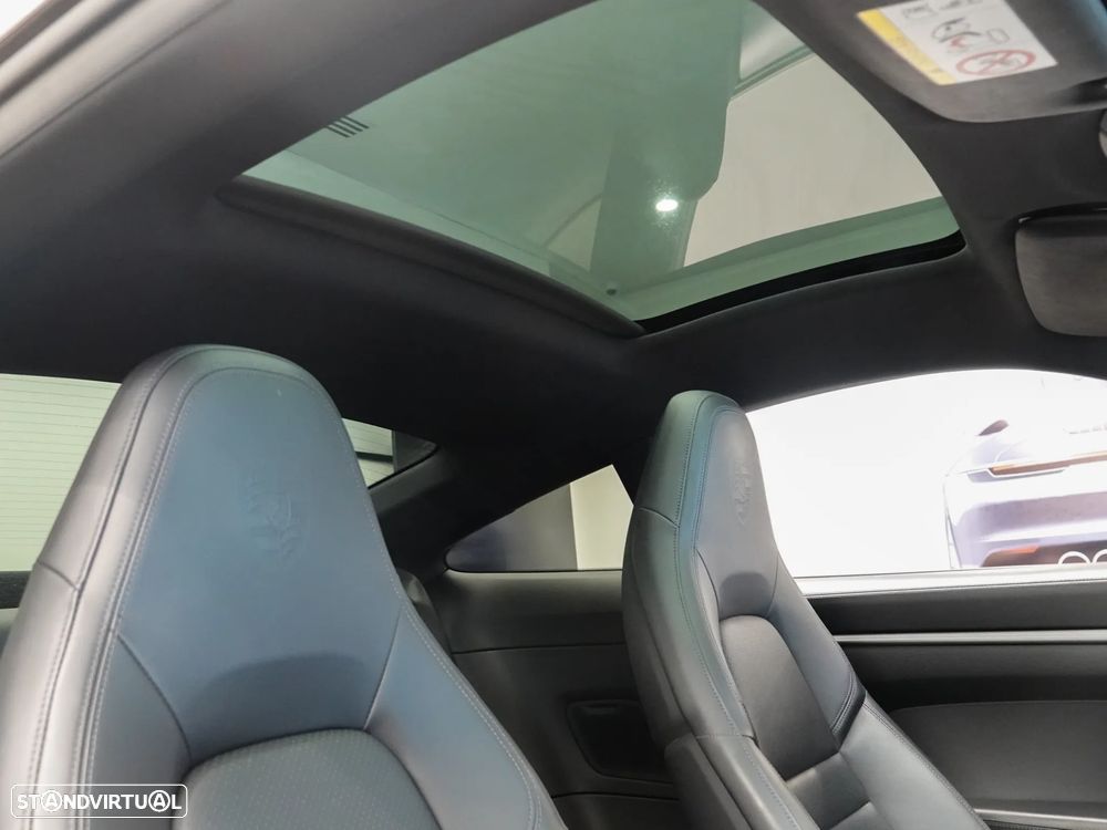 Porsche 911 (992) Carrera S PDK - 29