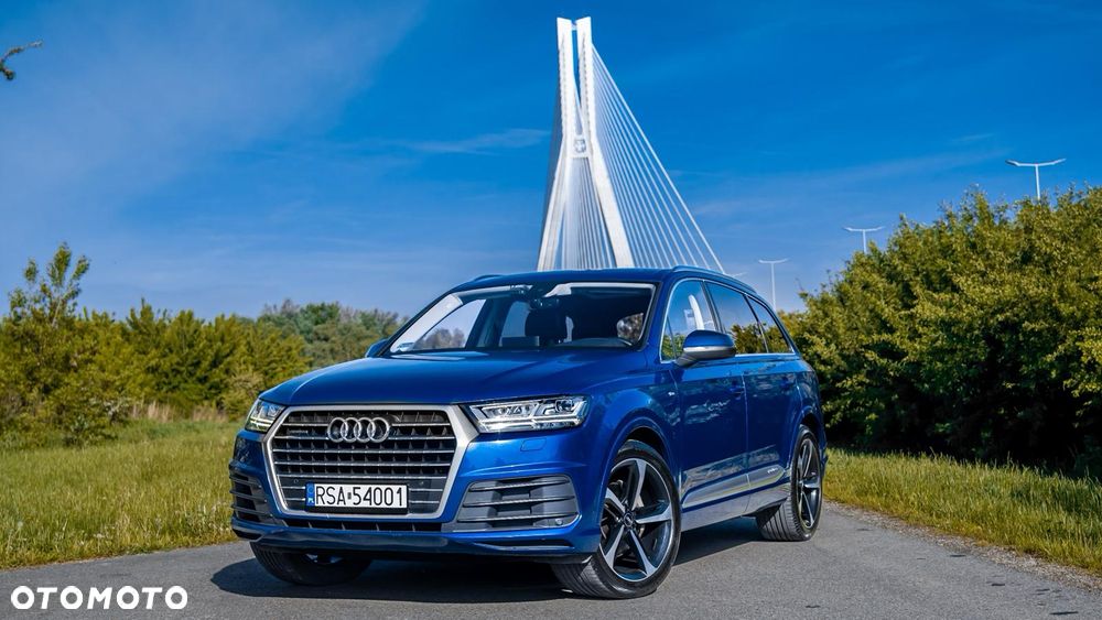 Audi Q7 - 1
