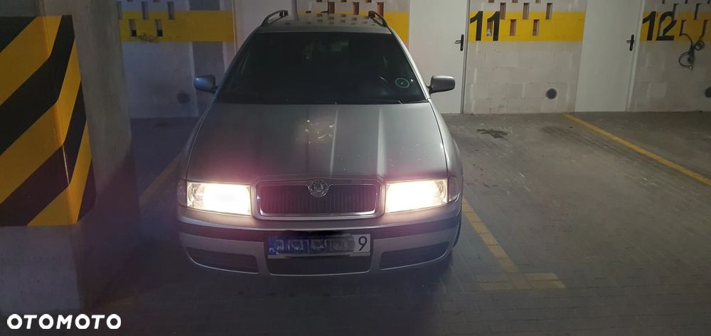 Skoda Octavia 1.6 Rider - 13