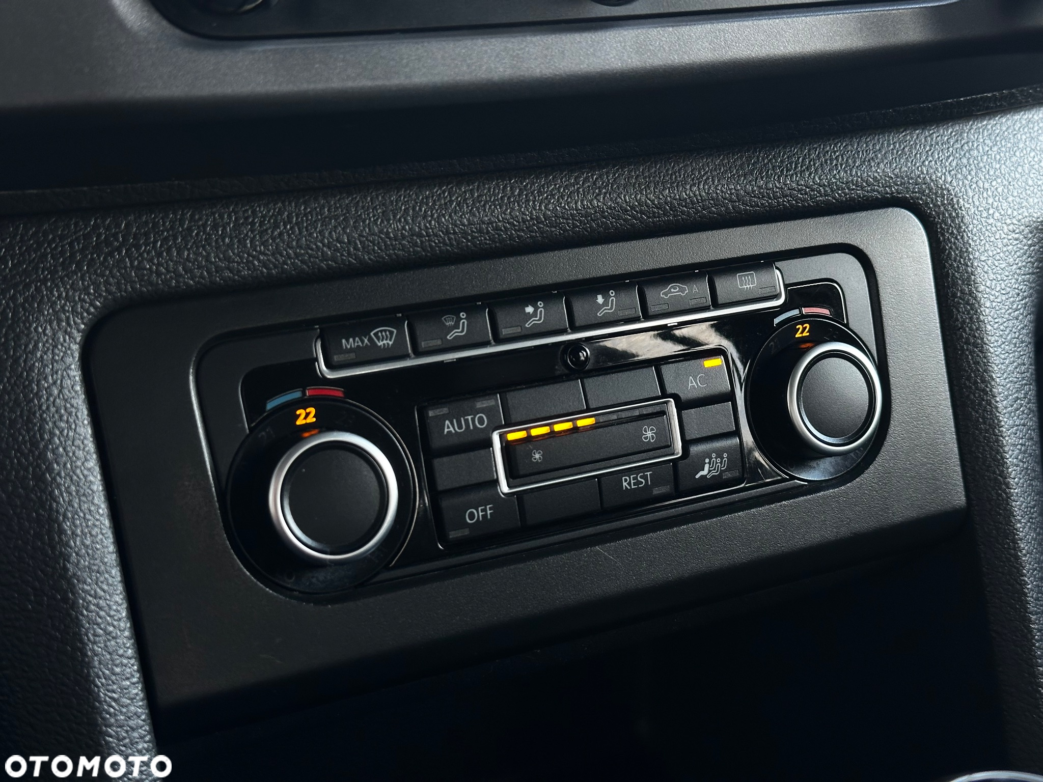 Volkswagen Amarok - 31