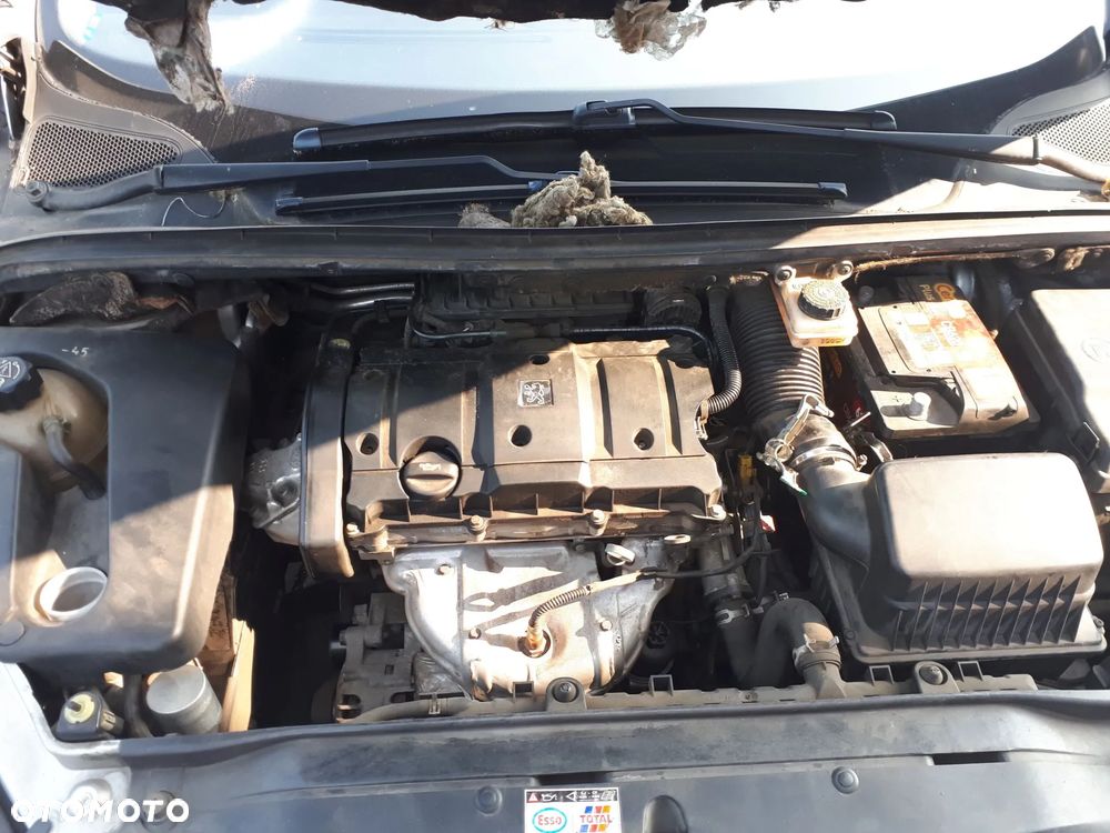 PEUGEOT 307 01-05 LAMPA TYŁ TYLNA PRAWA LEWA - 16