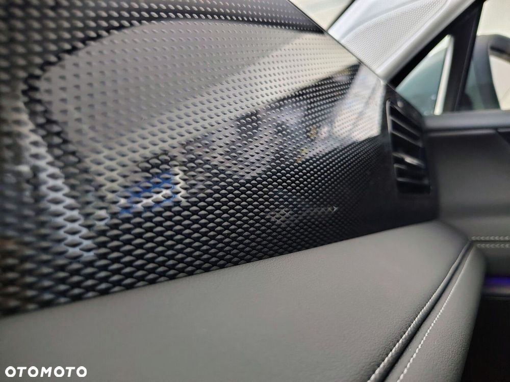 Volkswagen Tiguan - 24