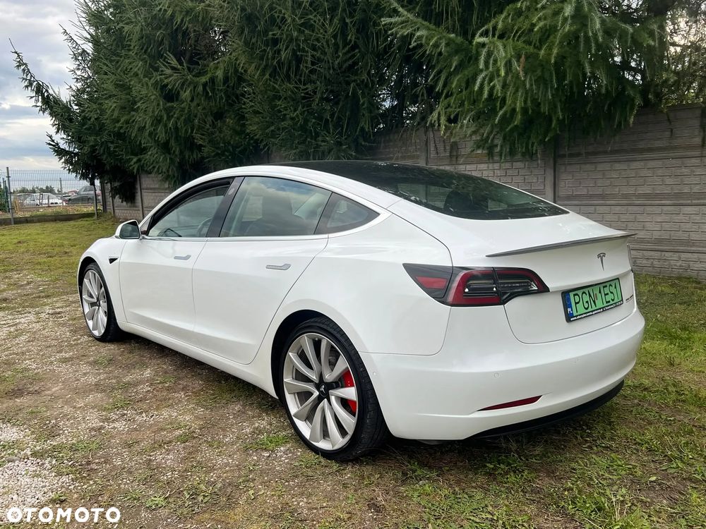 Tesla Model 3 Performance AWD - 33