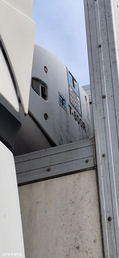 Mercedes-Benz ACTROS - 12