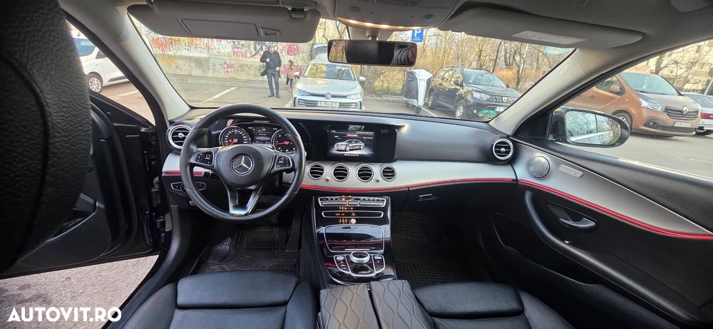 Mercedes-Benz E 220 d 9G-TRONIC AMG Line - 23