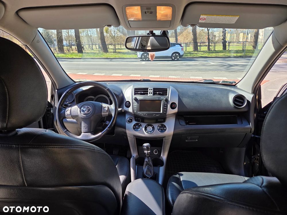 Toyota RAV4 2.2 D-CAT 4x4 Executive - 9