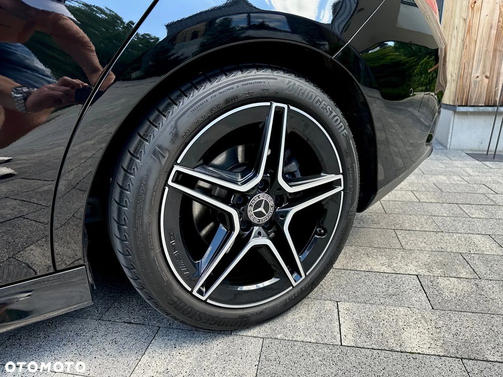 Mercedes-Benz CLA 200 4-Matic Progressive 8G-DCT - 14