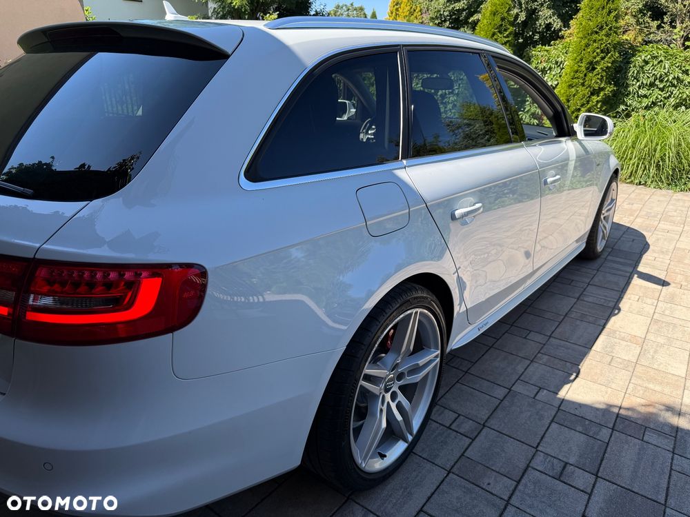 Audi A4 Avant 2.0 TDI ultra sport - 14