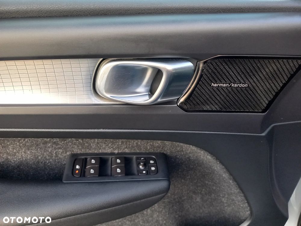 Volvo XC 40 D3 Momentum - 28
