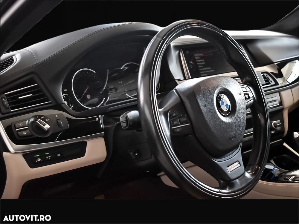 BMW Seria 5 530d xDrive Aut. - 8