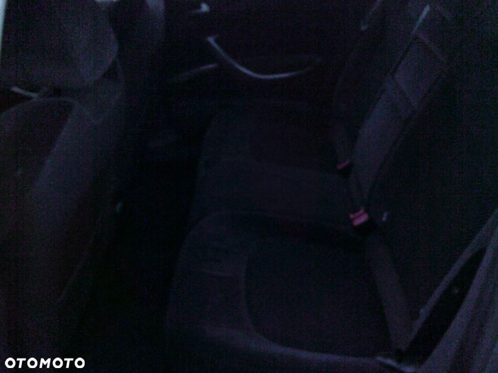 Citroën C5 1.6 HDi Attraction - 7