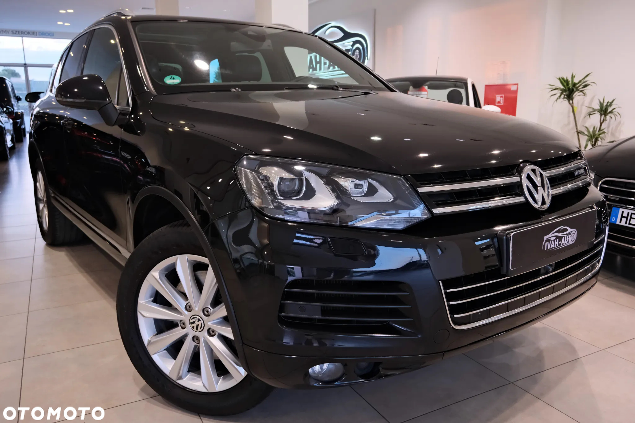 Volkswagen Touareg 3.0 Hybrid Automatik - 4