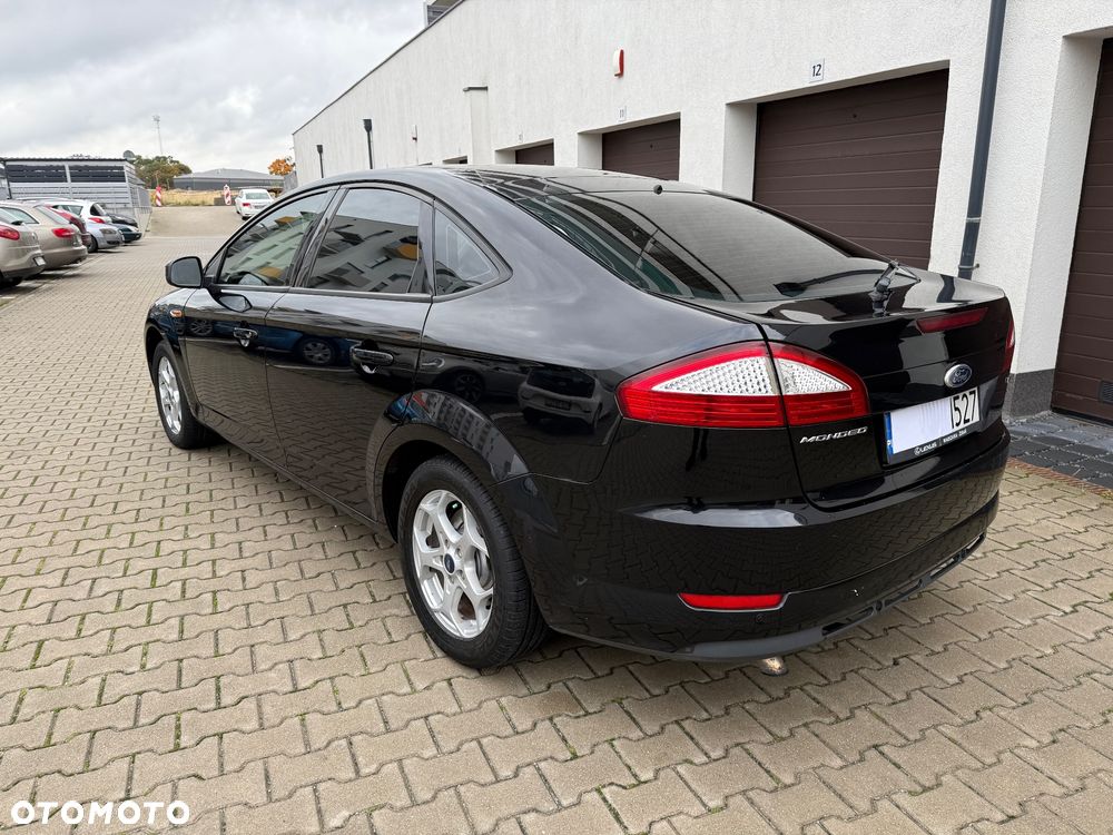 Ford Mondeo 2.0 TDCi Ambiente - 5