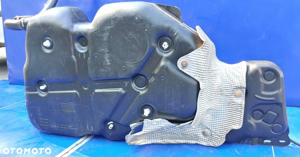 bak zbiornik paliwa citroen c4 picasso 1.6 vti 06-13r - 8