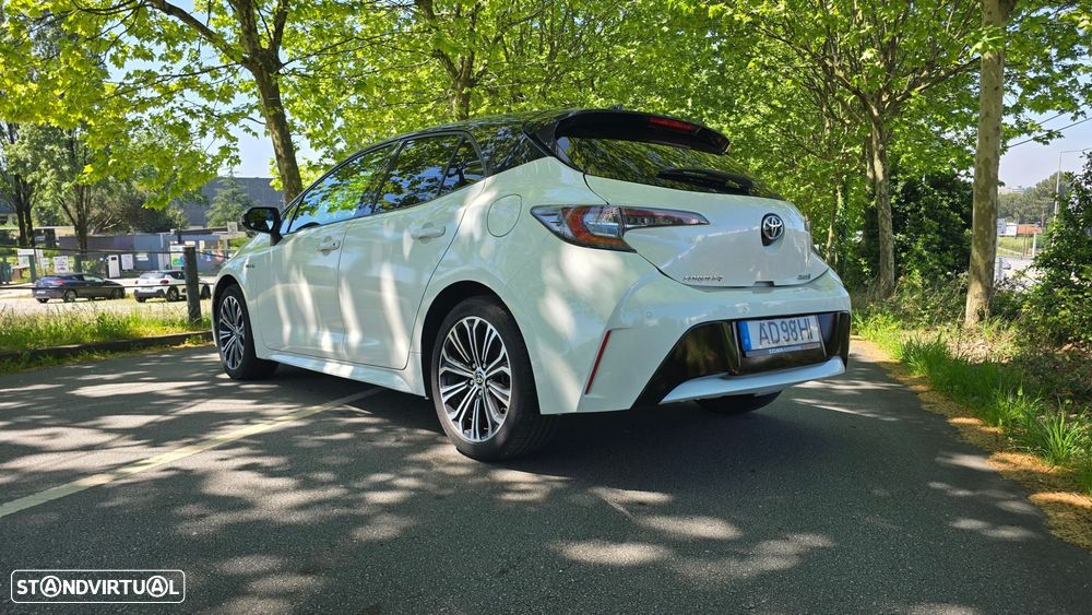 Toyota Corolla 1.8 Hybrid Exclusive - 1