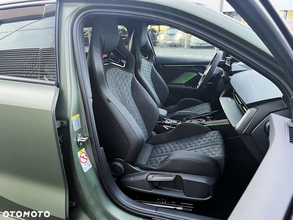 Audi RS3 Sportback - 17