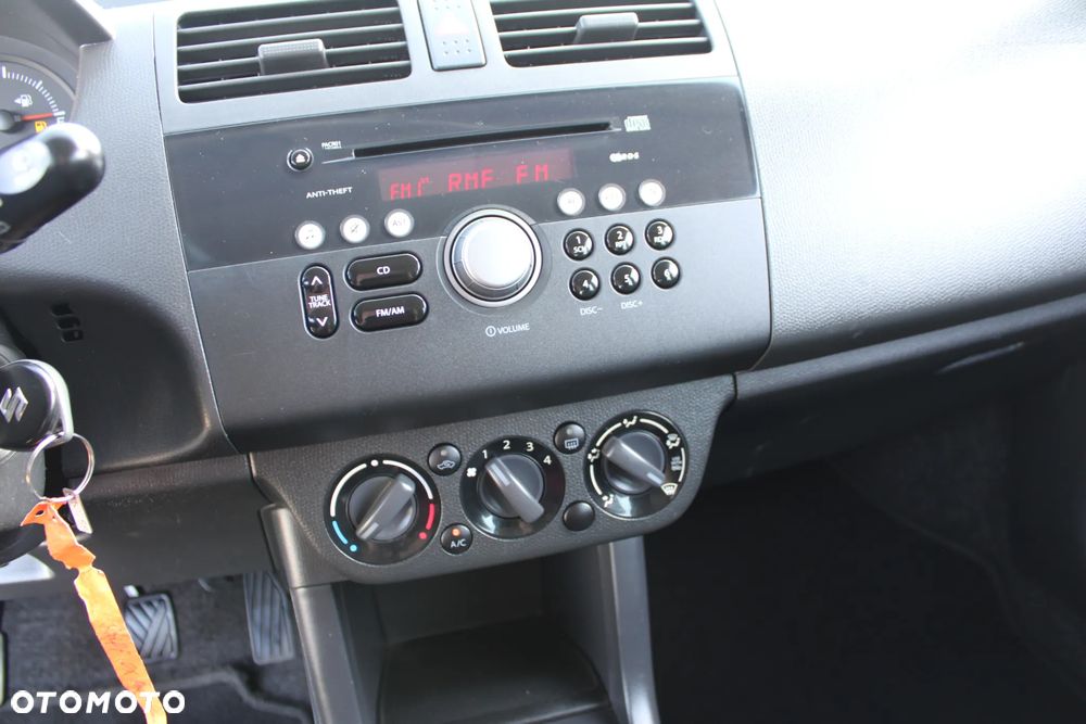 Suzuki Swift - 17