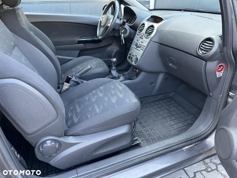 Opel Corsa 1.2 16V Enjoy - 9