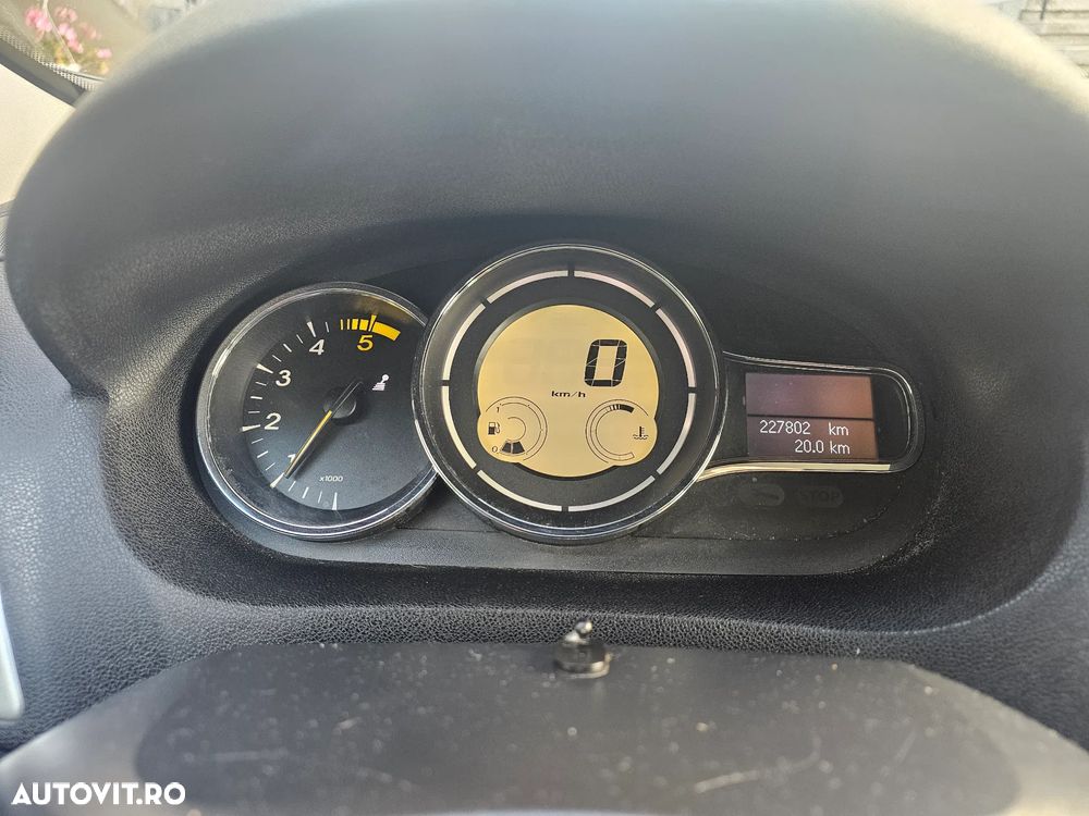 RENAULT Megane 2011 — imagine 13