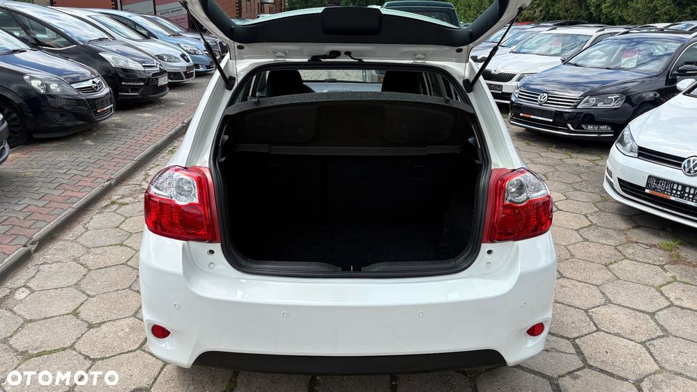 Toyota Auris 2.0 D-4D Executive - 13