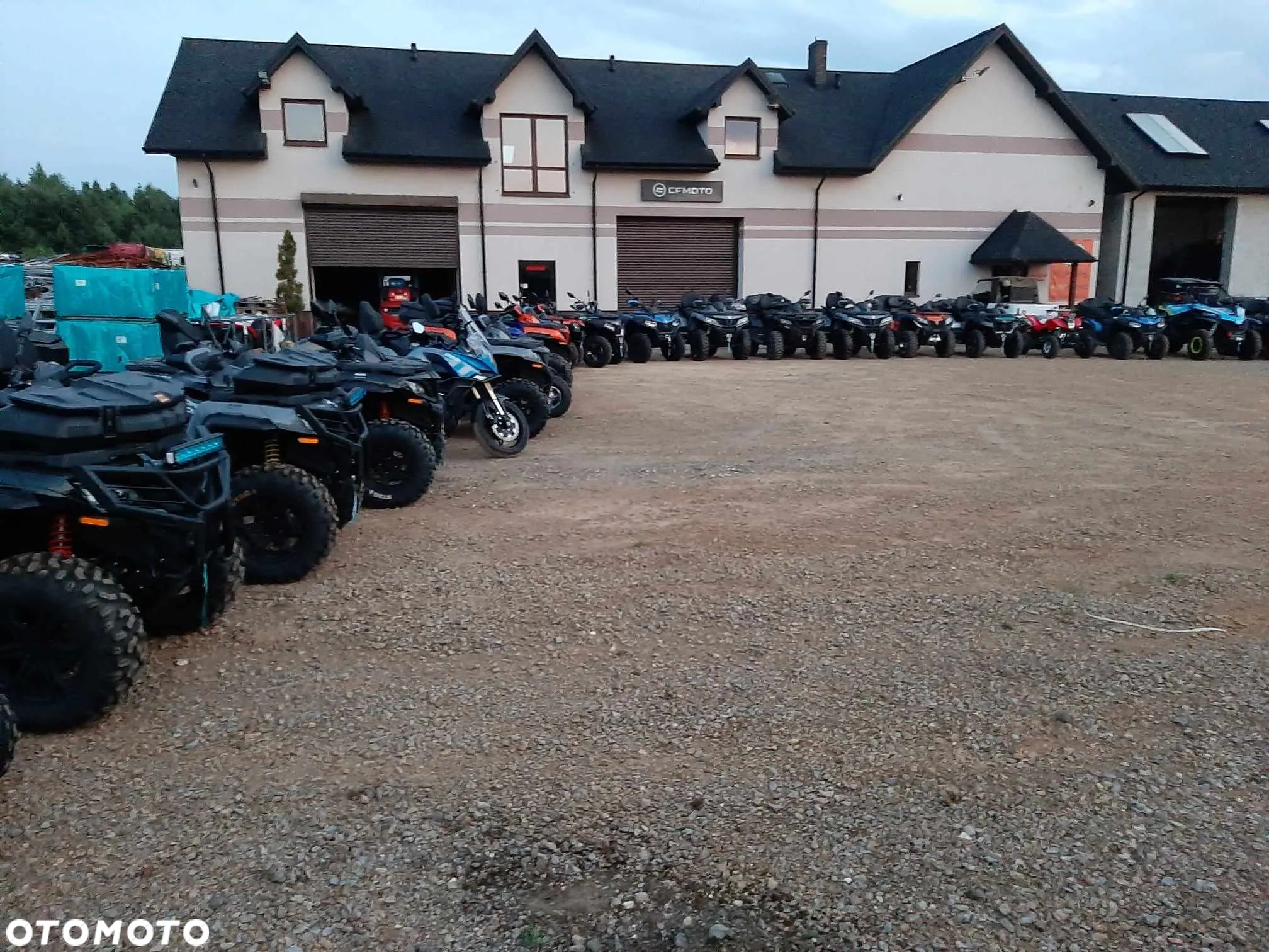 CFMoto CForce - 17