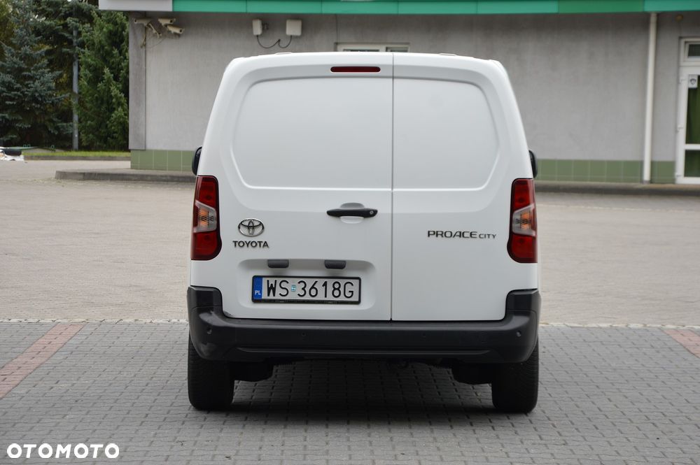 Toyota PROACE CITY LONG XL - 13