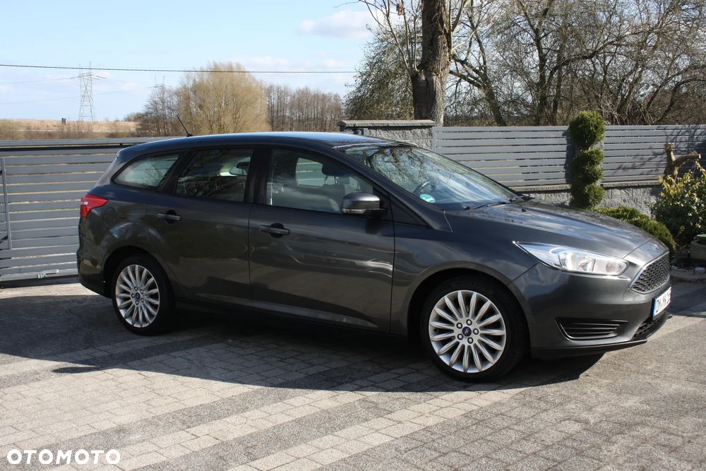 Ford Focus 1.5 TDCi ECOnetic 88g Start-Stopp-System Business - 6