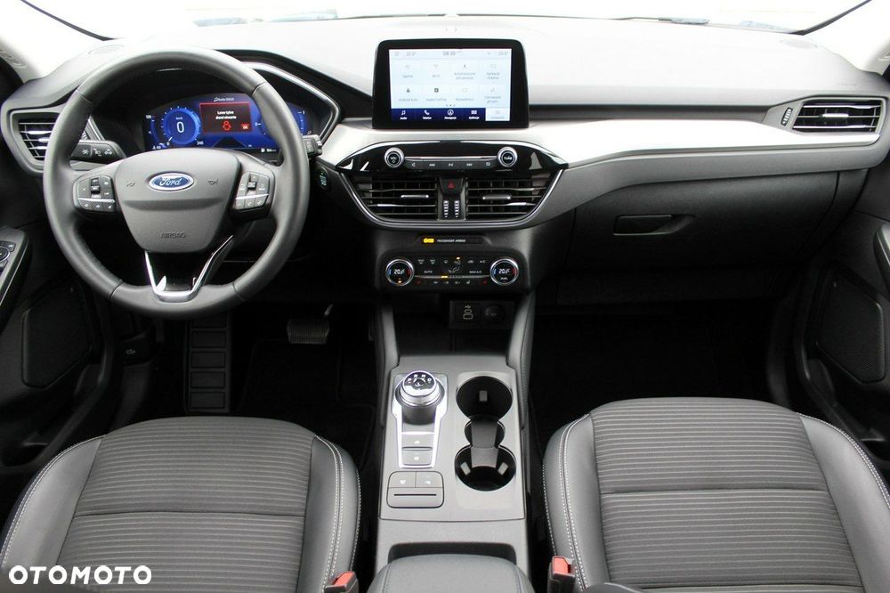 Ford Kuga - 11
