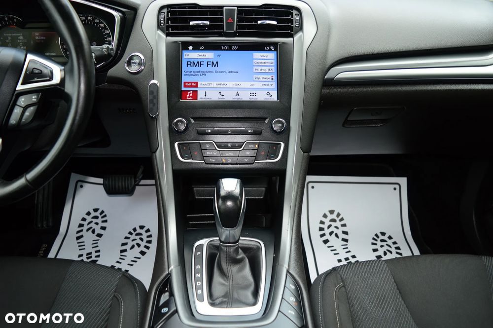Ford Mondeo Turnier 2.0 TDCi Start-Stopp PowerShift-Aut Titanium - 20