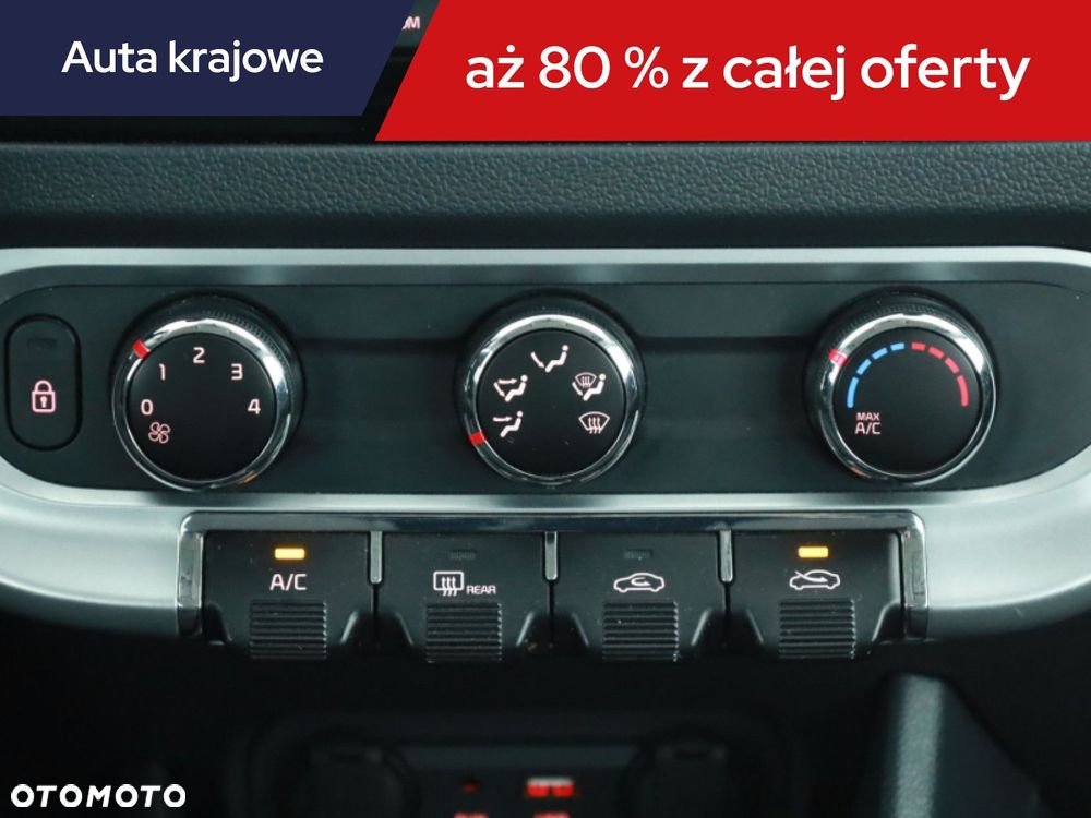 Kia Rio - 12