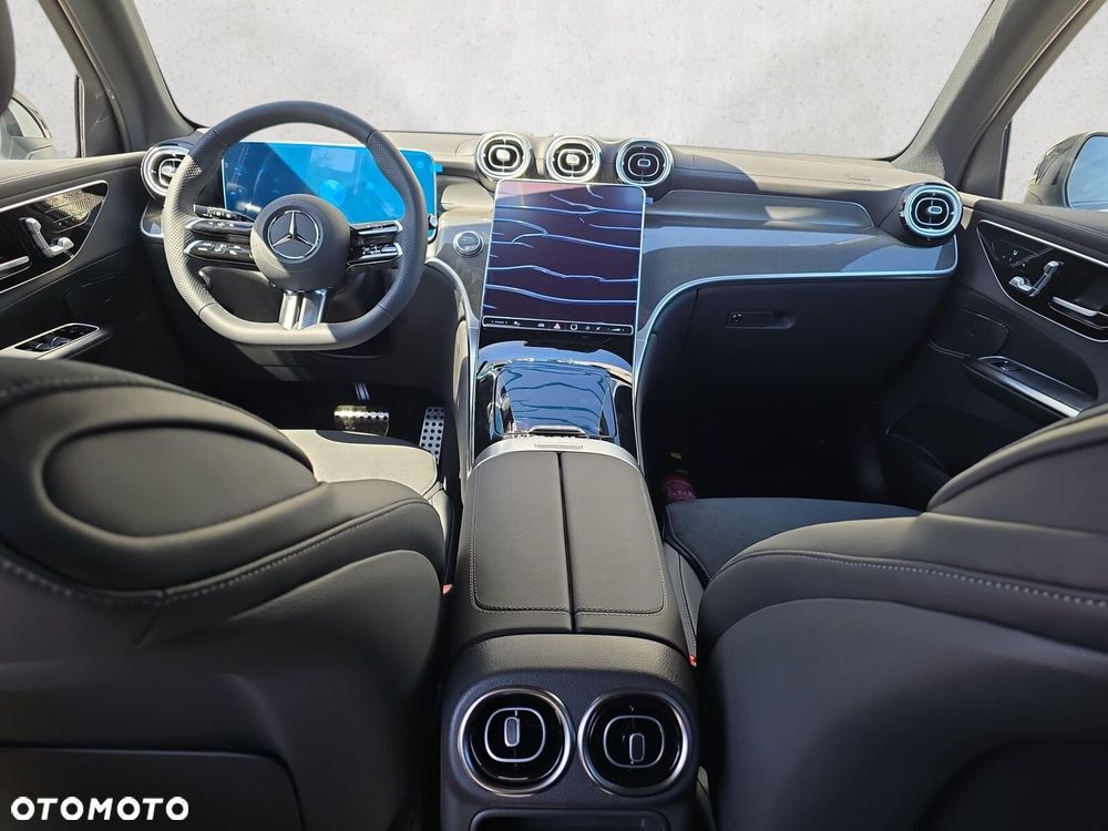 Mercedes-Benz GLC - 14