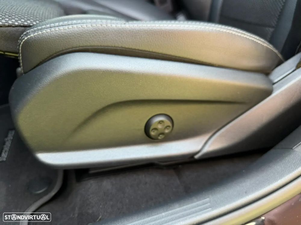 Mercedes-Benz GLC 300 de 4Matic - 17