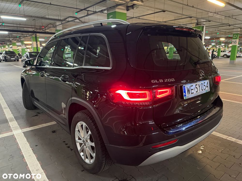 Mercedes-Benz GLB 200 7G-DCT - 8