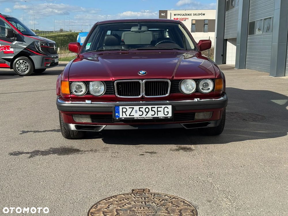 BMW Seria 7 750iL - 2