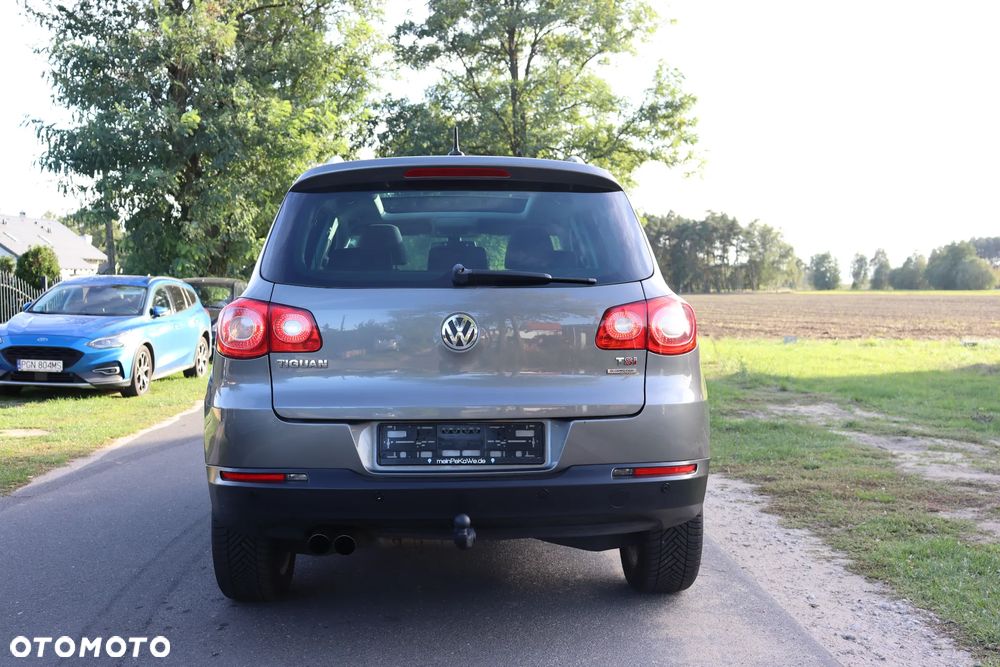 Volkswagen Tiguan - 8